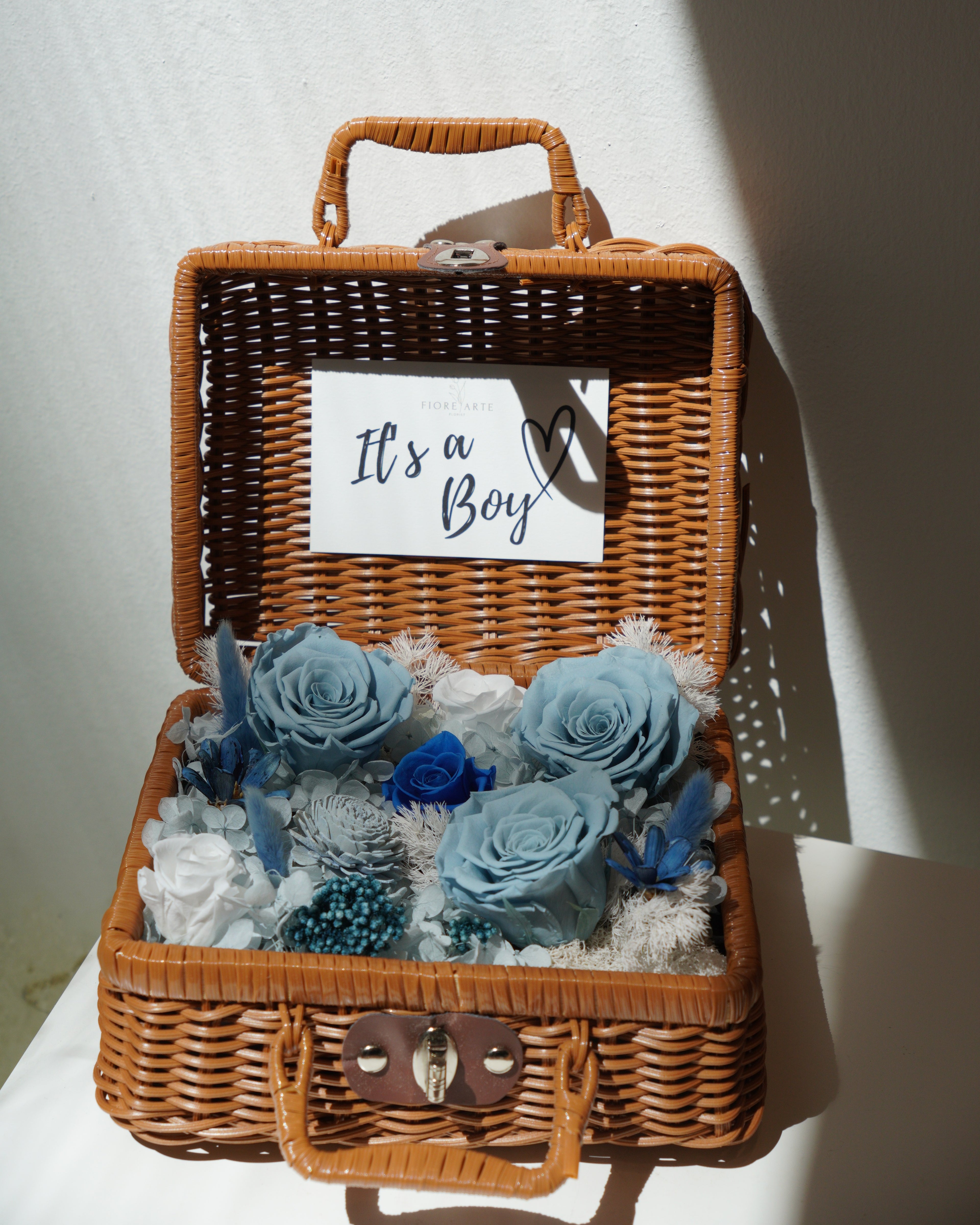 Gender Reveal Preserved Flowers Trunk