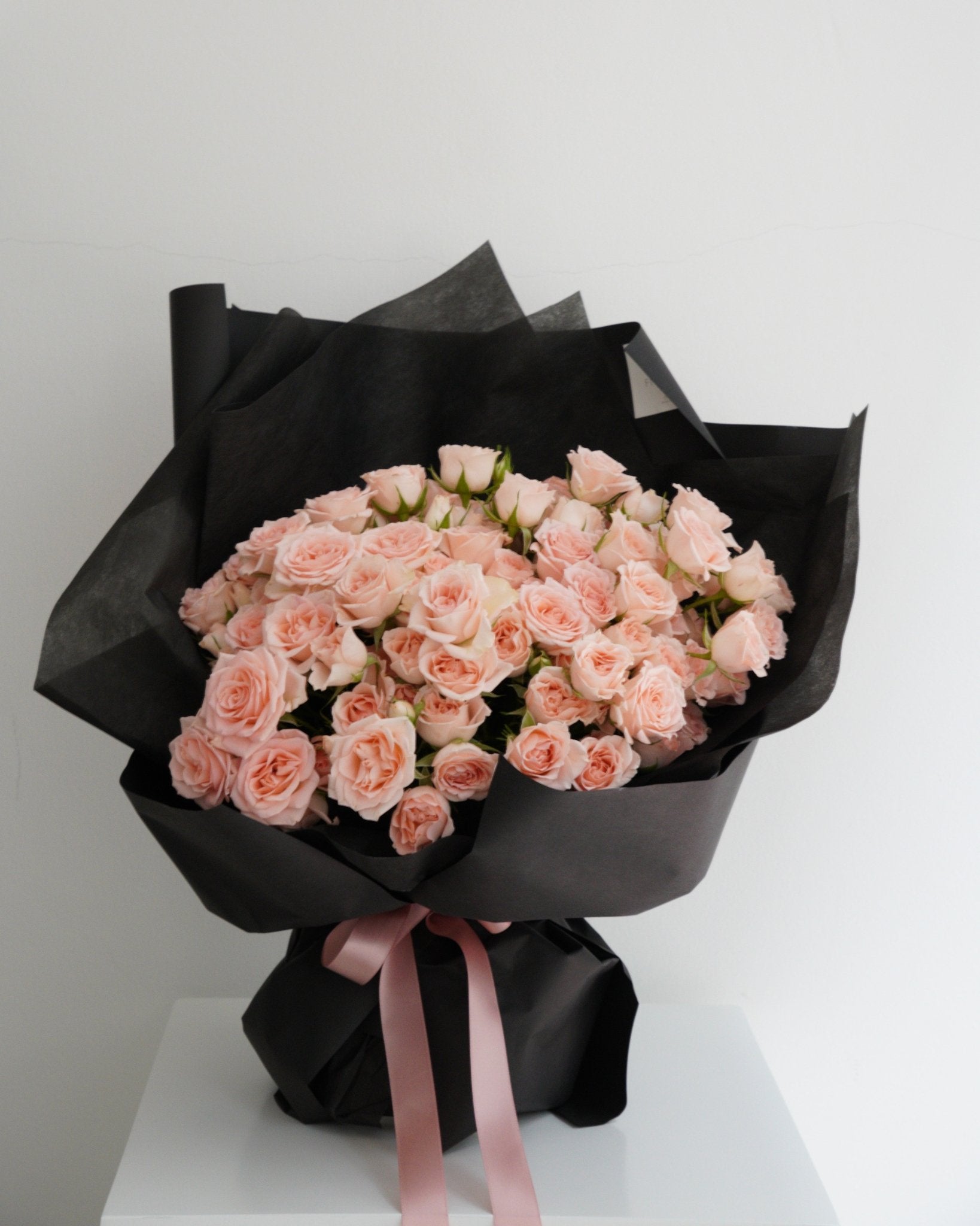 Blackpink Rose Bouquet - Fiore Arte