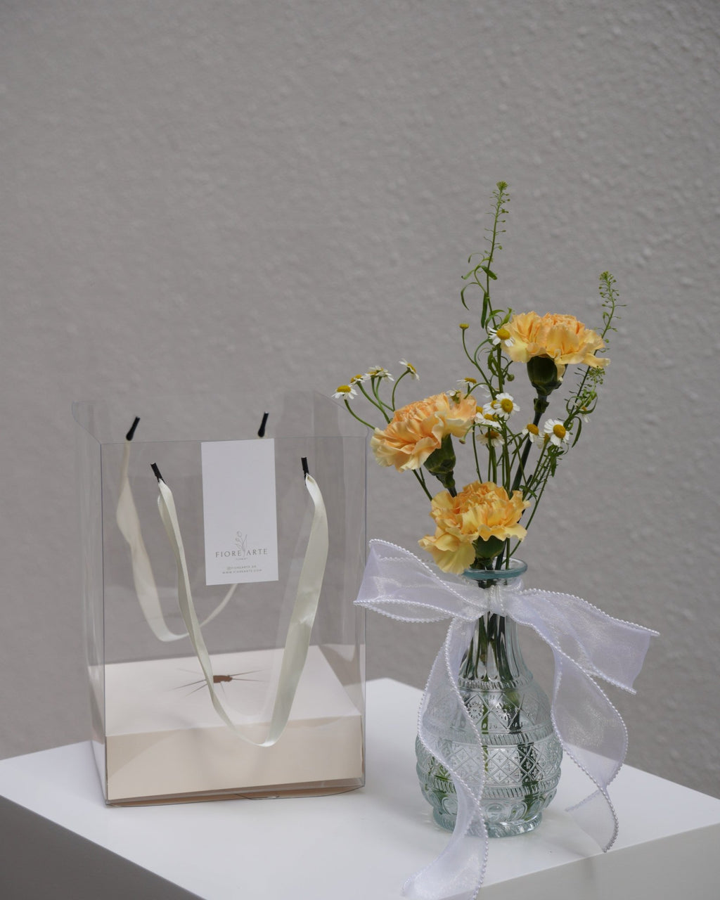 Carnation Bud Vase - Fiore Arte