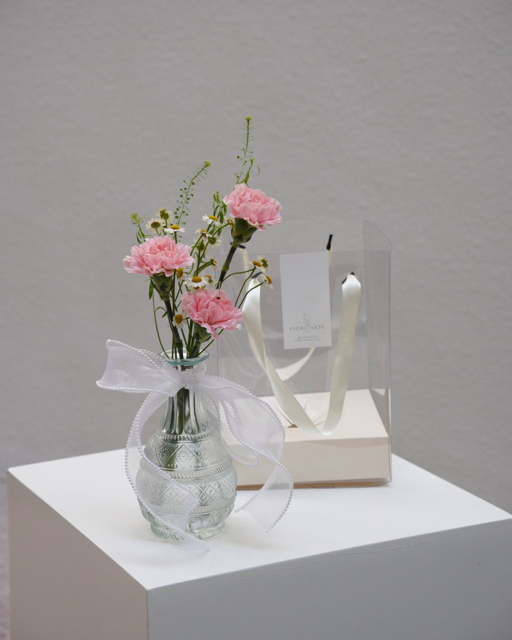 Carnation Bud Vase - Fiore Arte