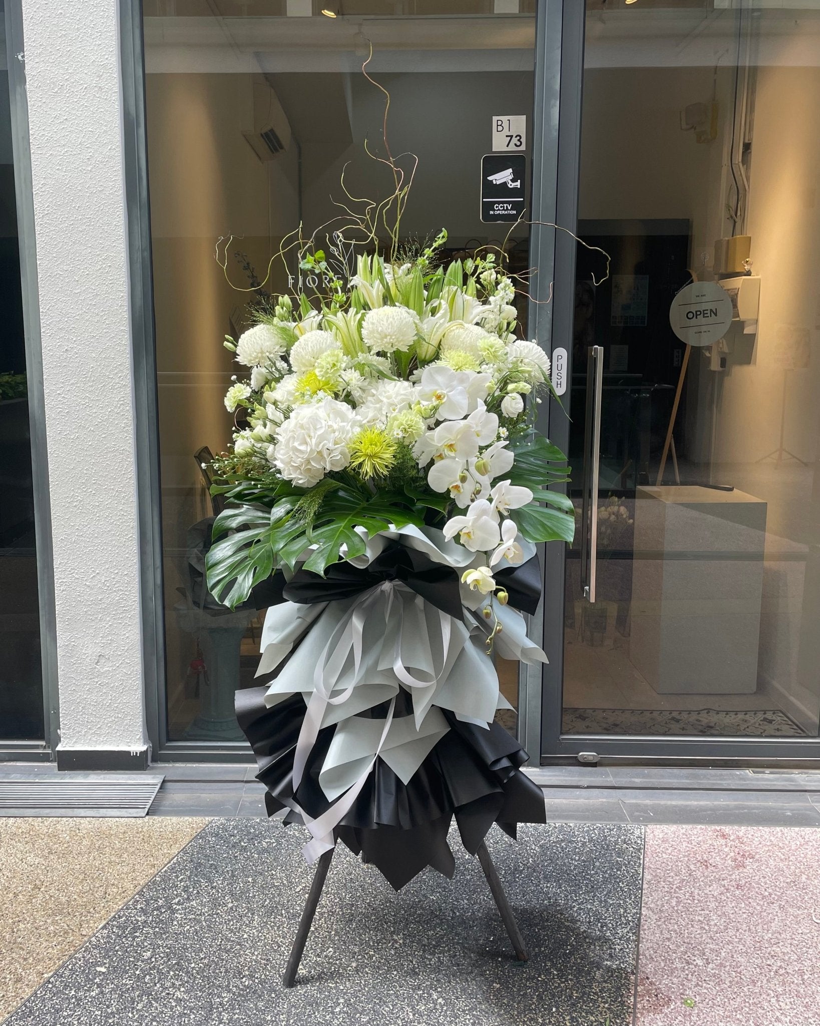 Condolence Flower Stand - Purity - Fiore Arte