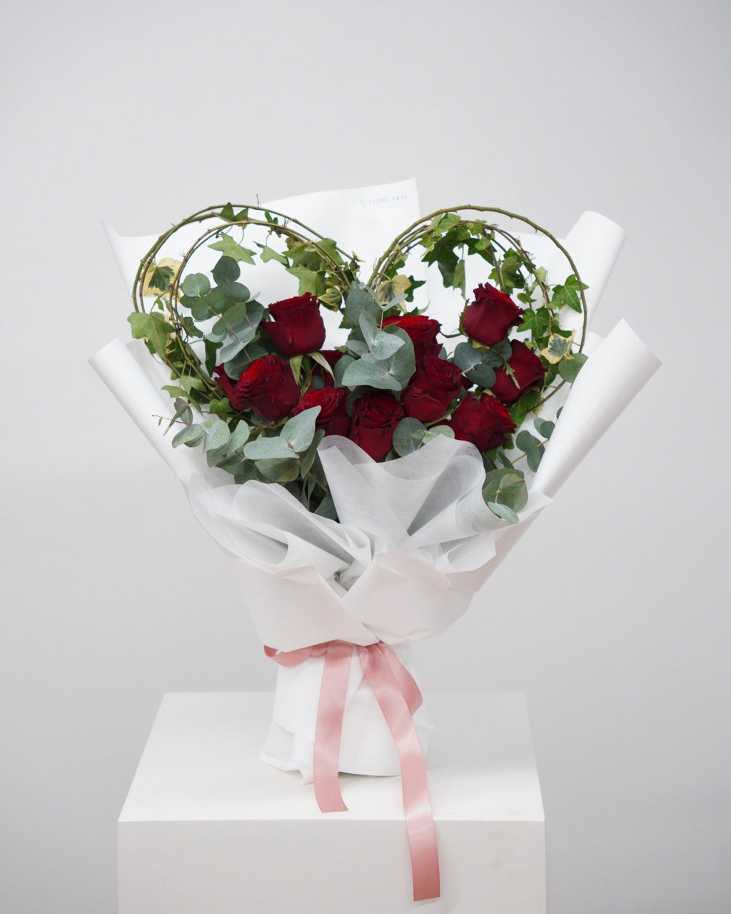 Heart of Roses Bouquet - Fiore Arte