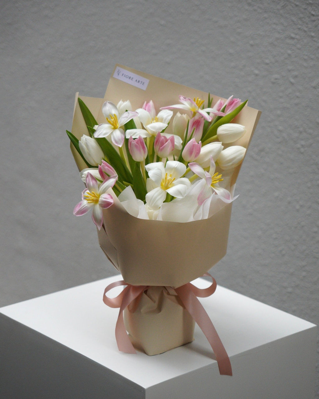 Signature Tulip Bouquet - Fiore Arte
